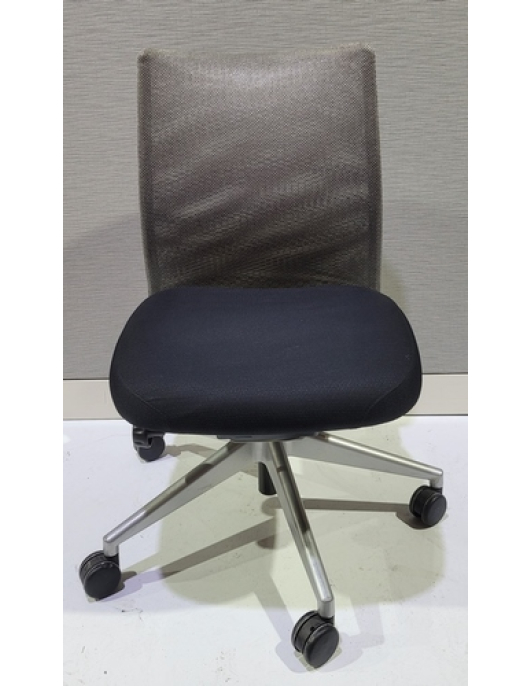 Steelcase - Ergonomic Task Chair 