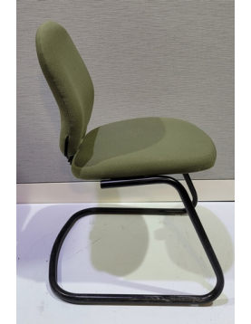  Artopex - Guest Chair